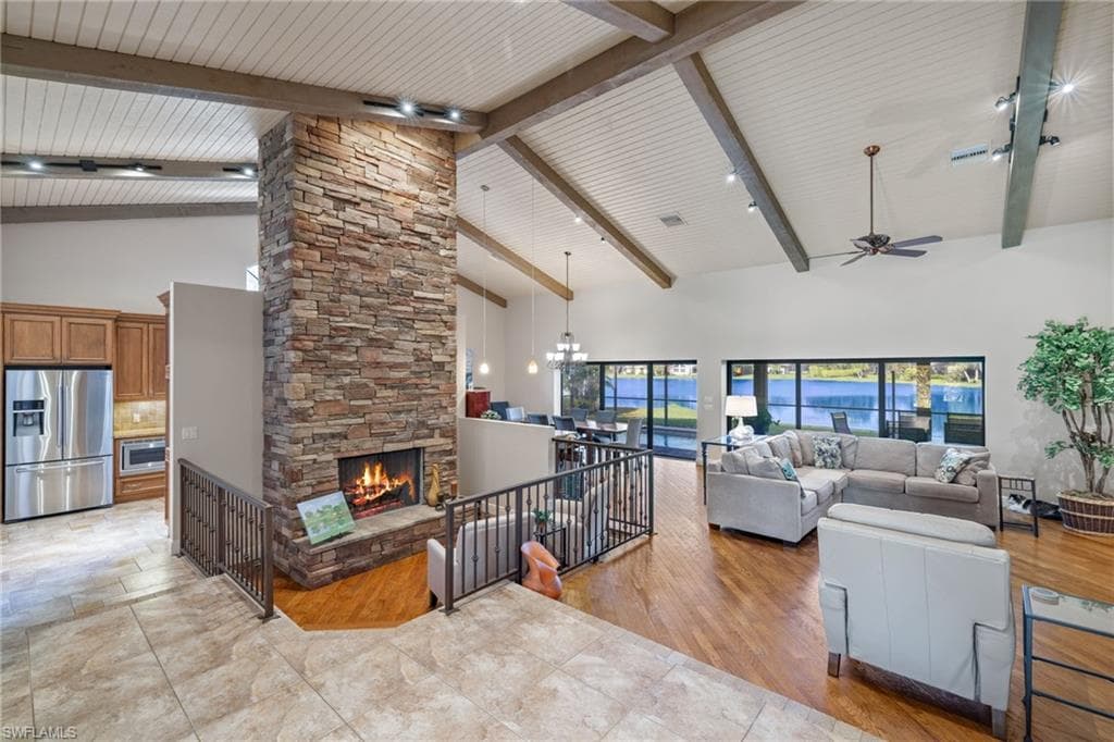 631 Jacana CIR 33 NAPLES, FL 34105