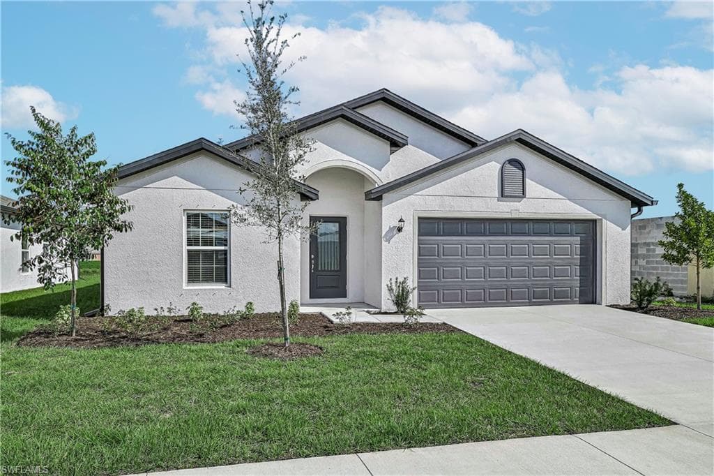 1354 Bush ST W IMMOKALEE, FL 34142
