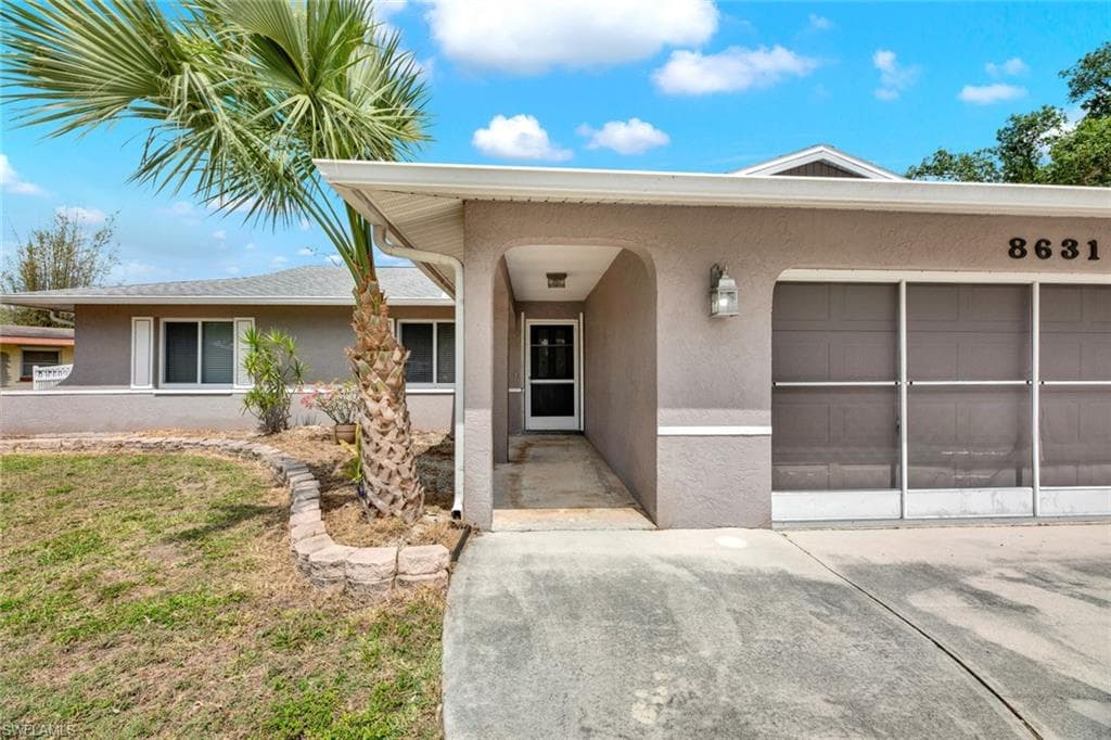 8631 Beacon ST FORT MYERS, FL 33907