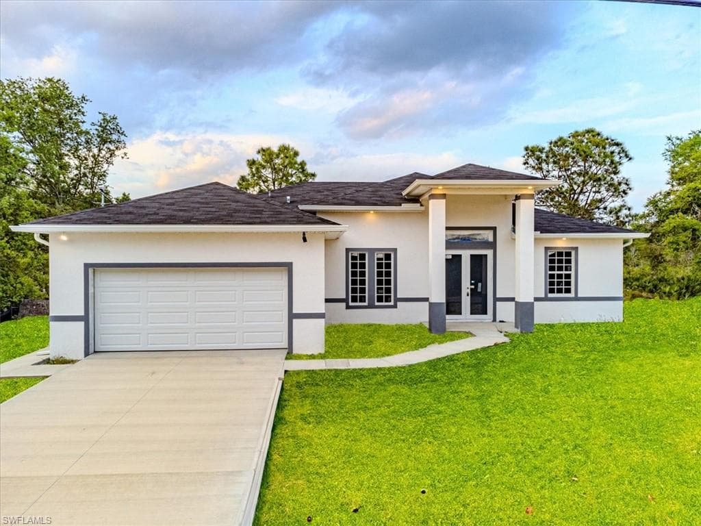 105 E 15th ST LEHIGH ACRES, FL 33972