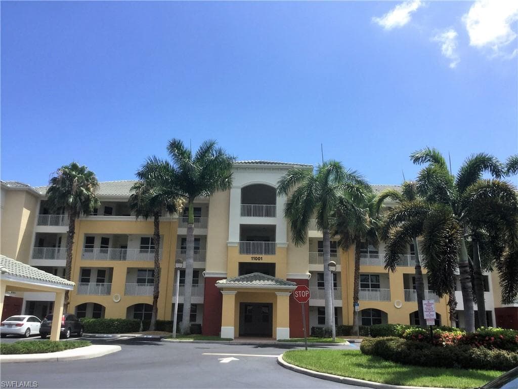 11001 Gulf Reflections DR A305 FORT MYERS, FL 33908