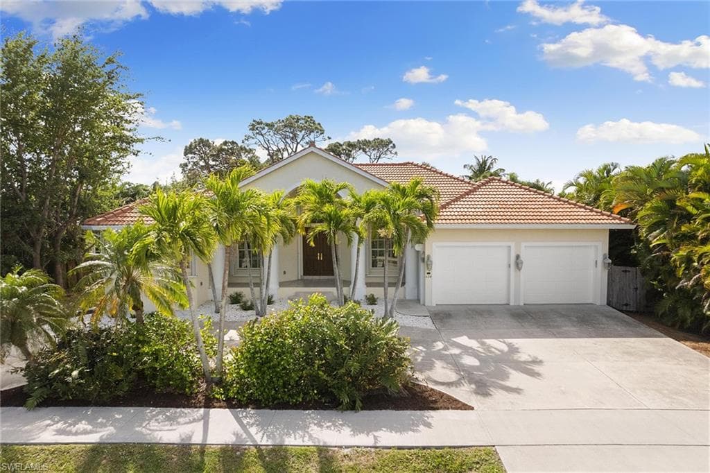 504 Yellowbird ST MARCO ISLAND, FL 34145