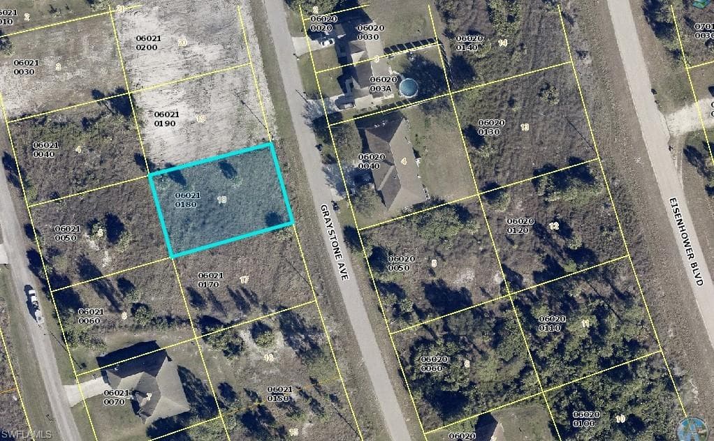 962 Graystone AVE LEHIGH ACRES, FL 33974