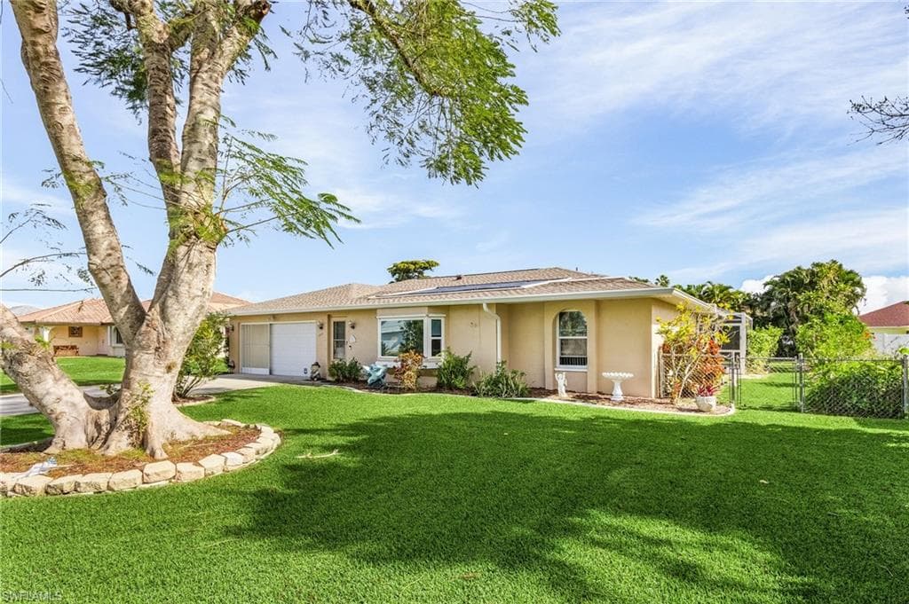 1215 SE 22nd AVE CAPE CORAL, FL 33990