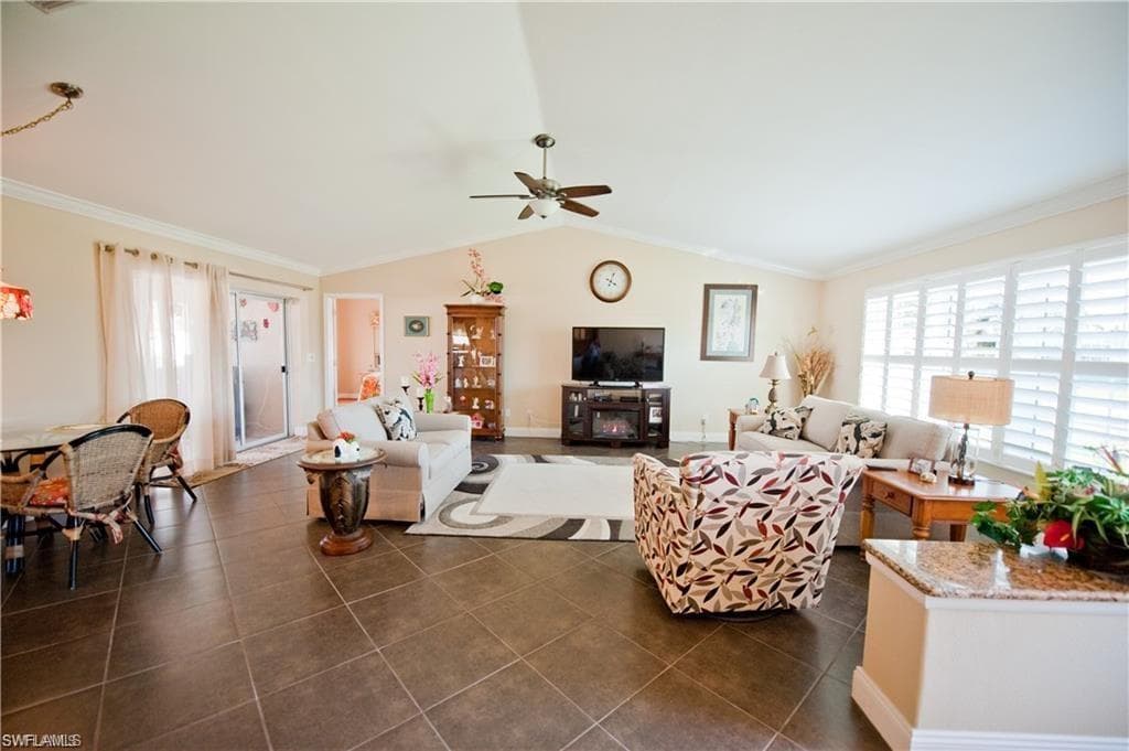1315 SW 44th ST CAPE CORAL, FL 33914