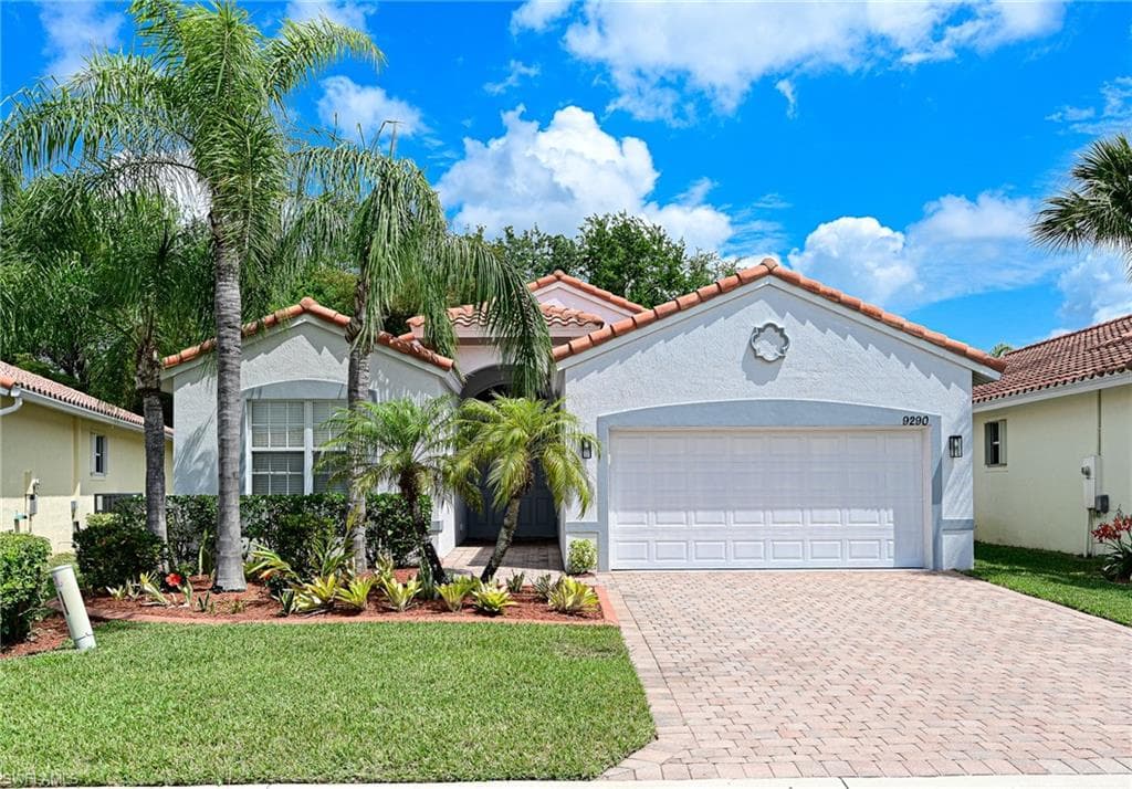 9290 Springview LOOP ESTERO, FL 33928