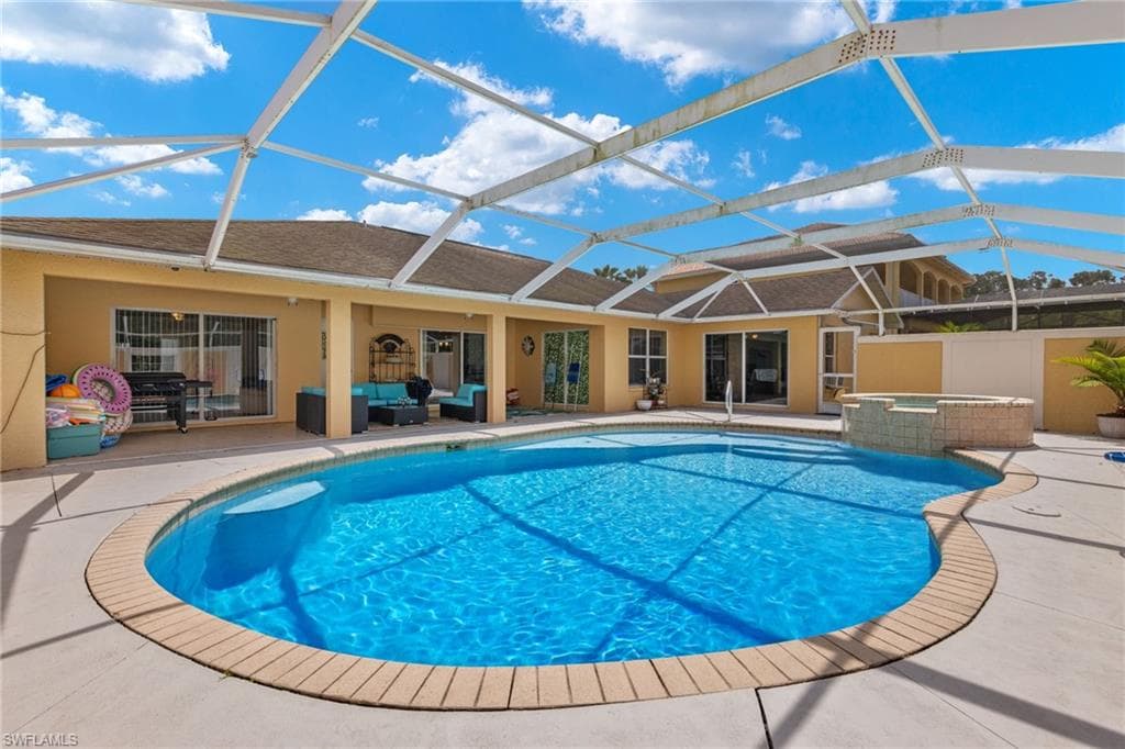 621 Willard AVE LEHIGH ACRES, FL 33972