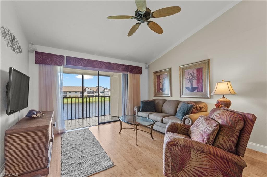 8595 Charter Club CIR 10 FORT MYERS, FL 33919