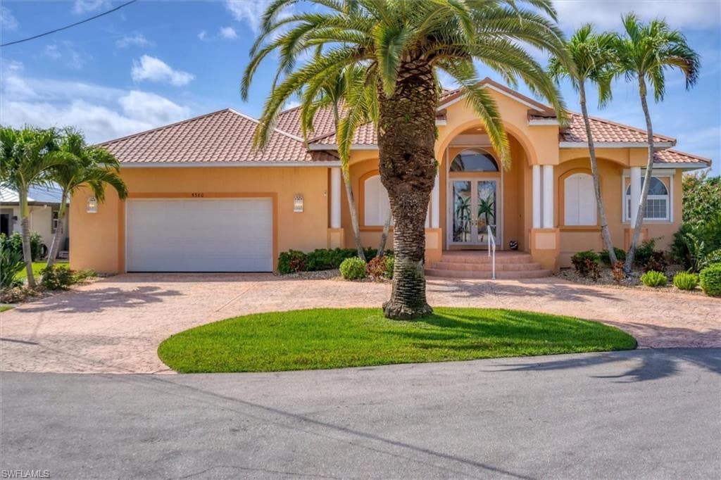 5380 Delano CT CAPE CORAL, FL 33904