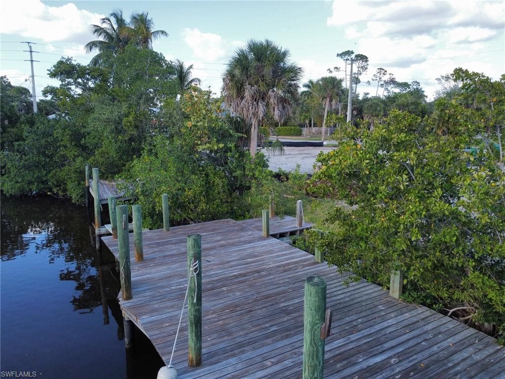 2948 Orange ST NAPLES, FL 34112