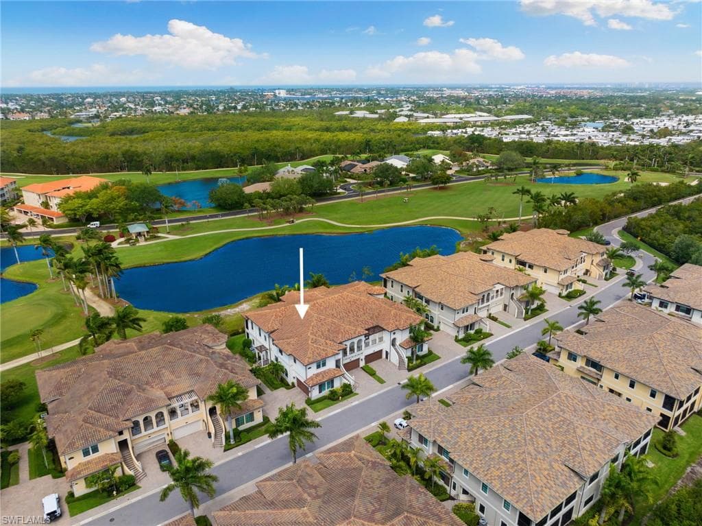 2489 Breakwater WAY 5201 NAPLES, FL 34112