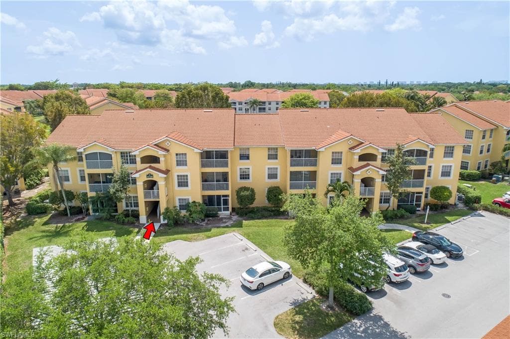 4710 Saint Croix LN 217 NAPLES, FL 34109
