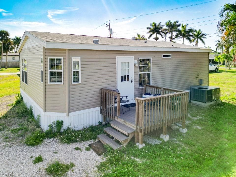 12191 Cactus DR FORT MYERS, FL 33908