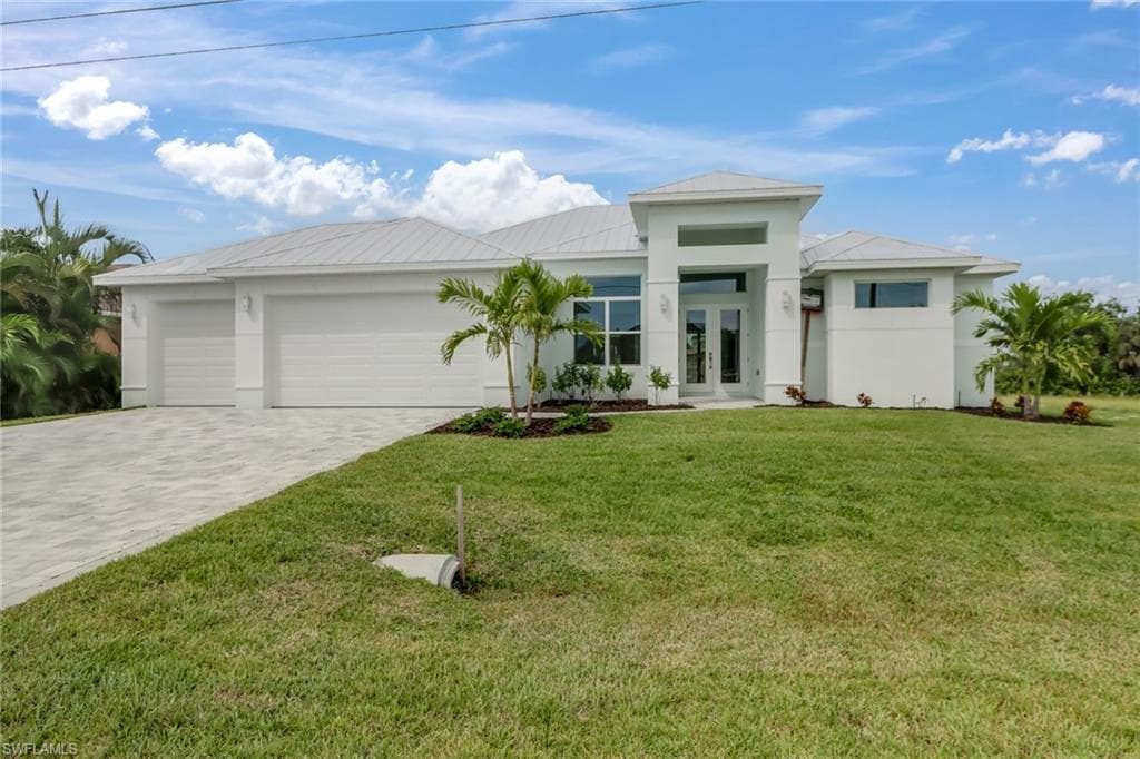 3818 SW 17th AVE CAPE CORAL, FL 33914