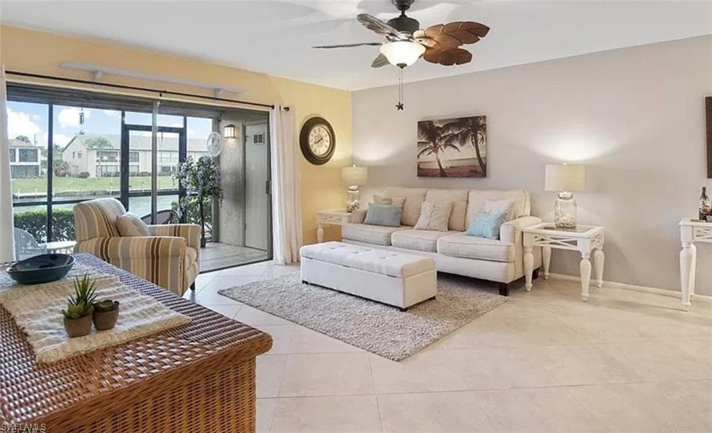 3807 SE 11th PL 1203 CAPE CORAL, FL 33904