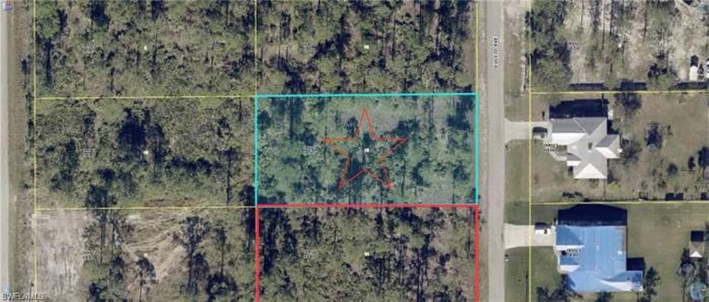 903 Euclid AVE LEHIGH ACRES, FL 33972