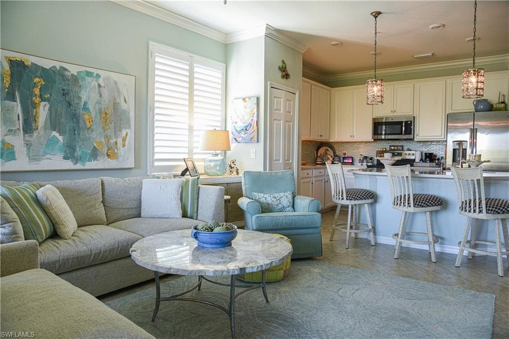 9590 Trevi CT 5338 NAPLES, FL 34113