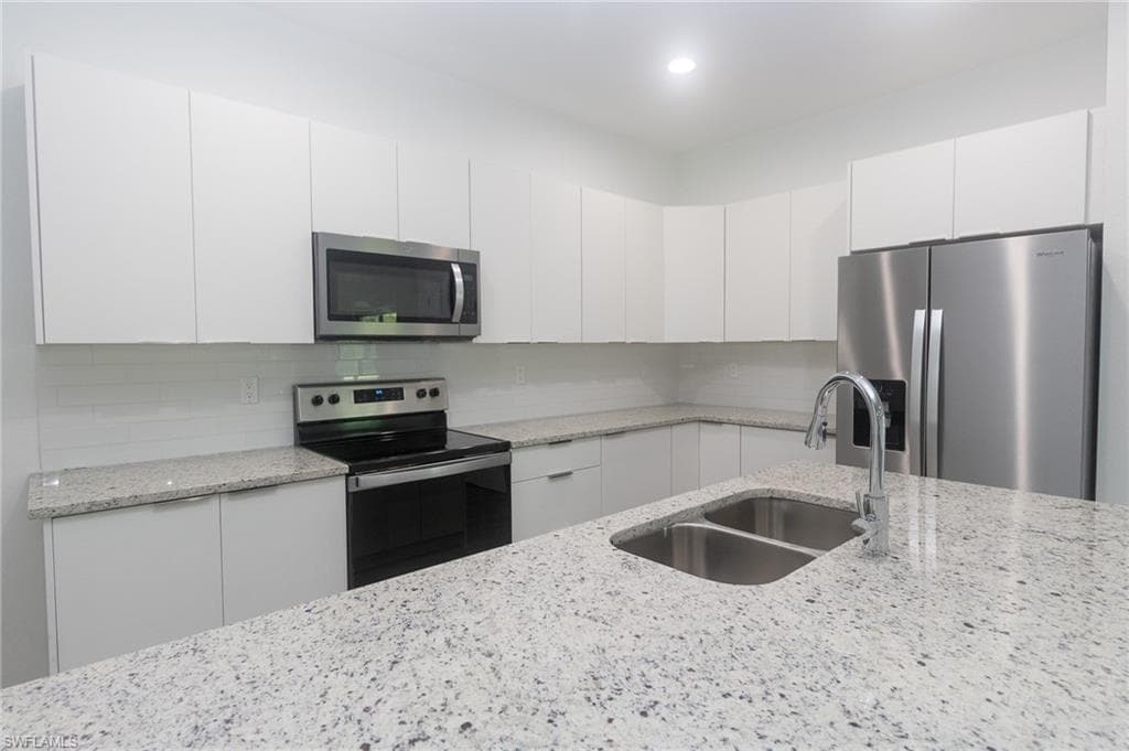 6002 Keystone CIR LABELLE, FL 33935
