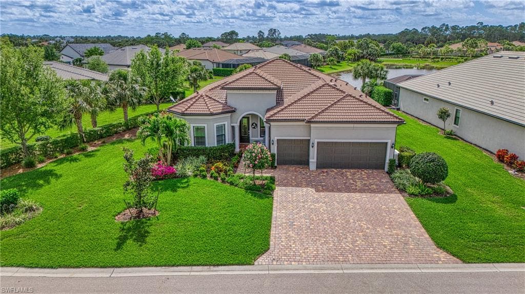8946 Bahama Swallow WAY NAPLES, FL 34120
