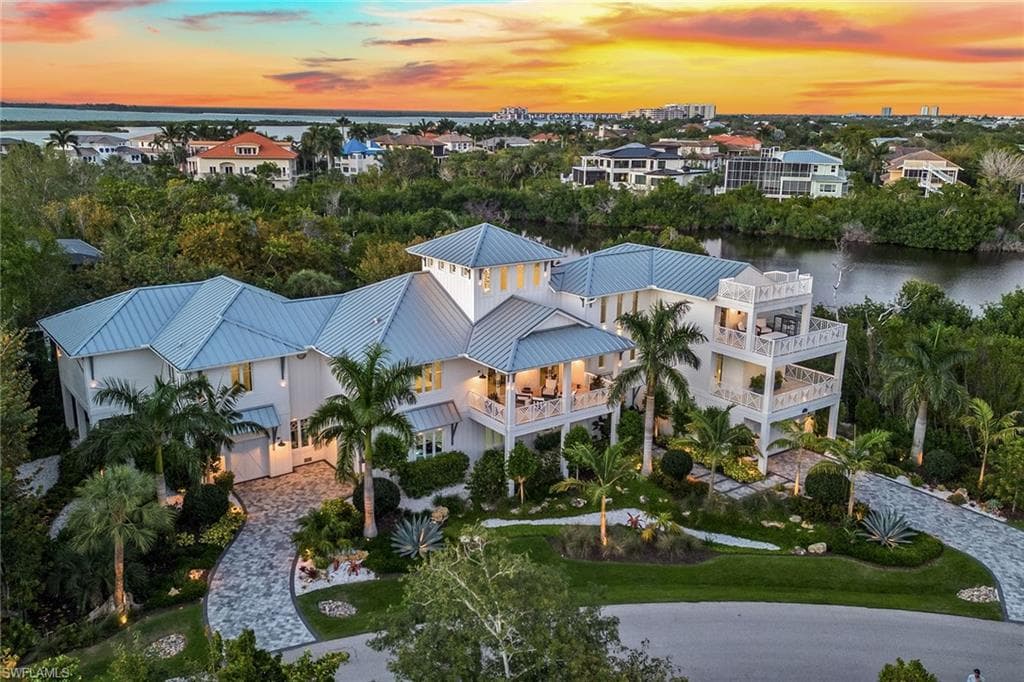 865 Sea Dune LN MARCO ISLAND, FL 34145