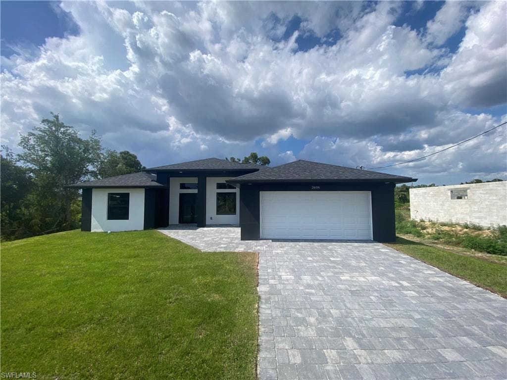 2606 10th ST SW LEHIGH ACRES, FL 33976