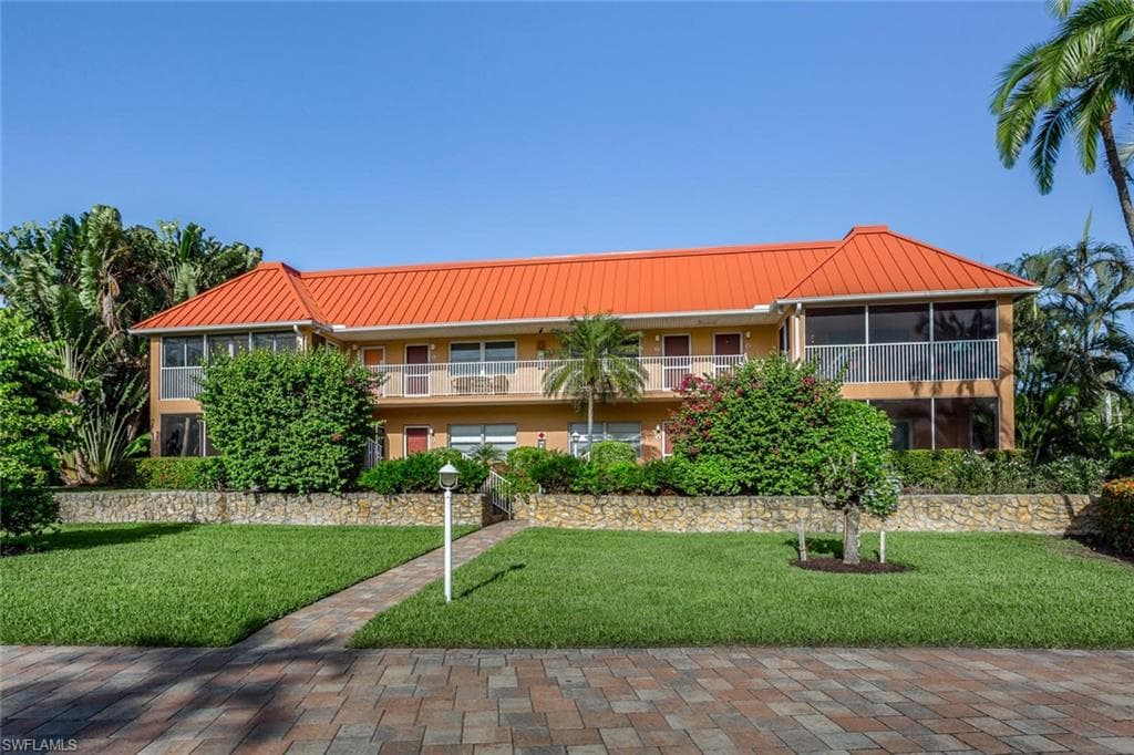 805 E Gulf DR D-2 SANIBEL, FL 33957