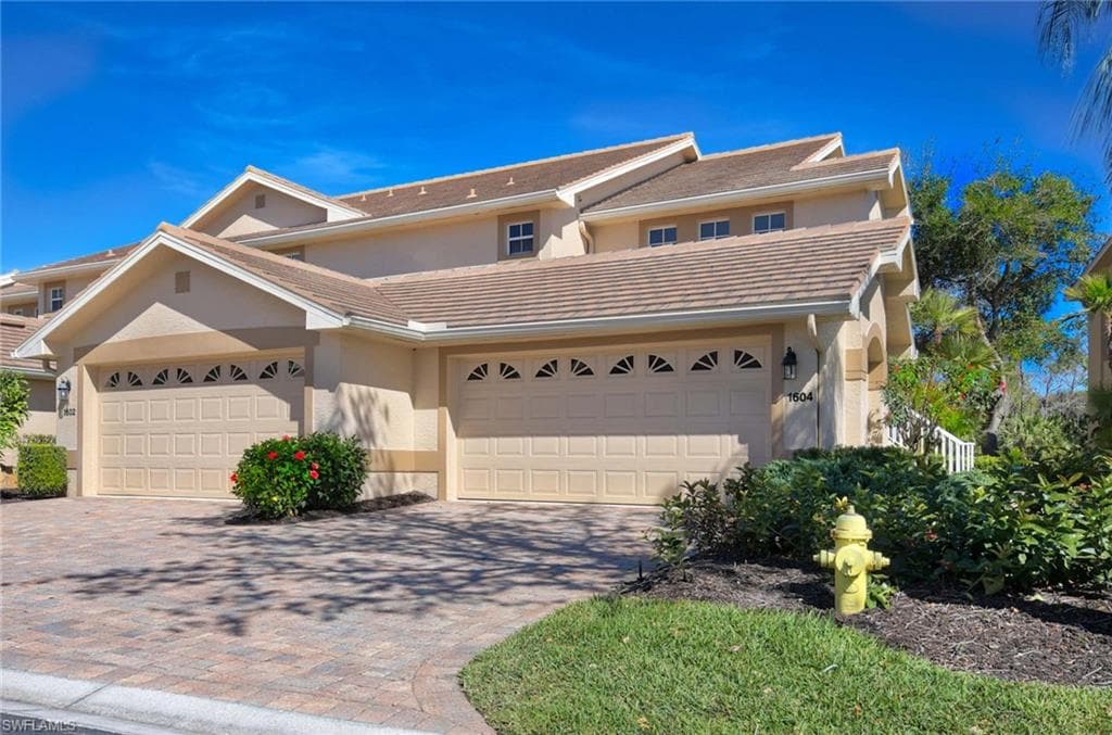 5632 Whisperwood BLVD 1604 NAPLES, FL 34110