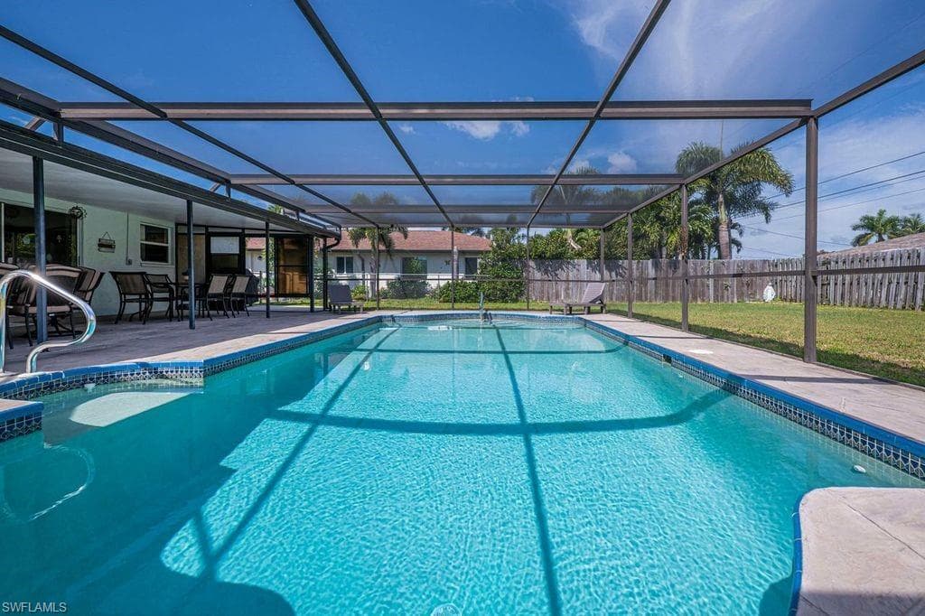 917 SE 35th ST CAPE CORAL, FL 33904