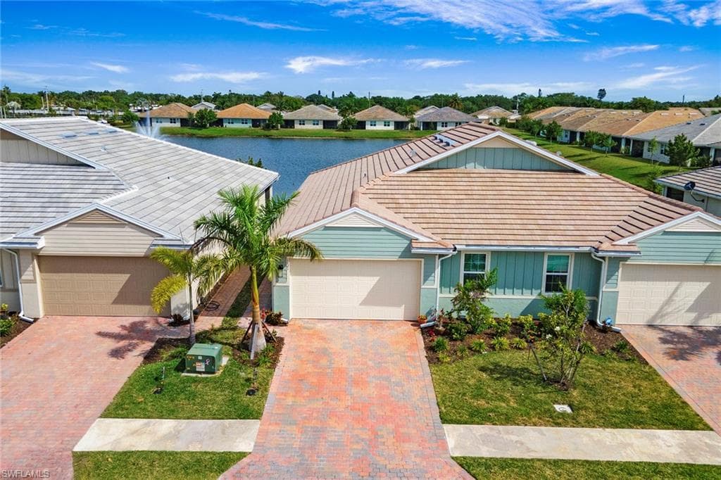 1121 Rolling Brook LN NAPLES, FL 34114