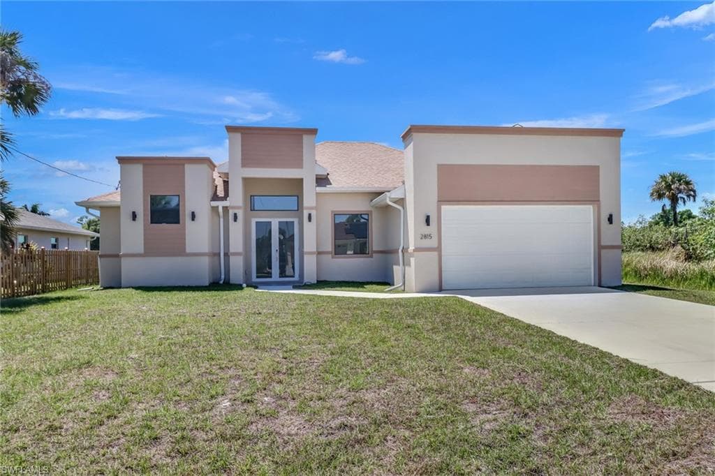 2815 Nancy DR LEHIGH ACRES, FL 33971