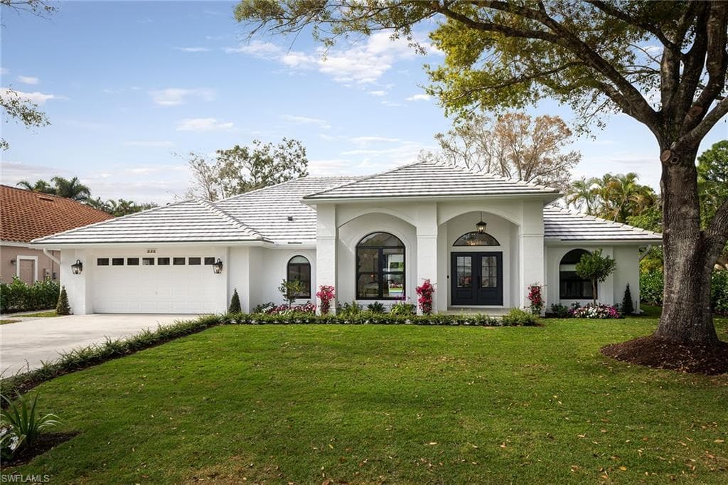 225 Silverado DR NAPLES, FL 34119