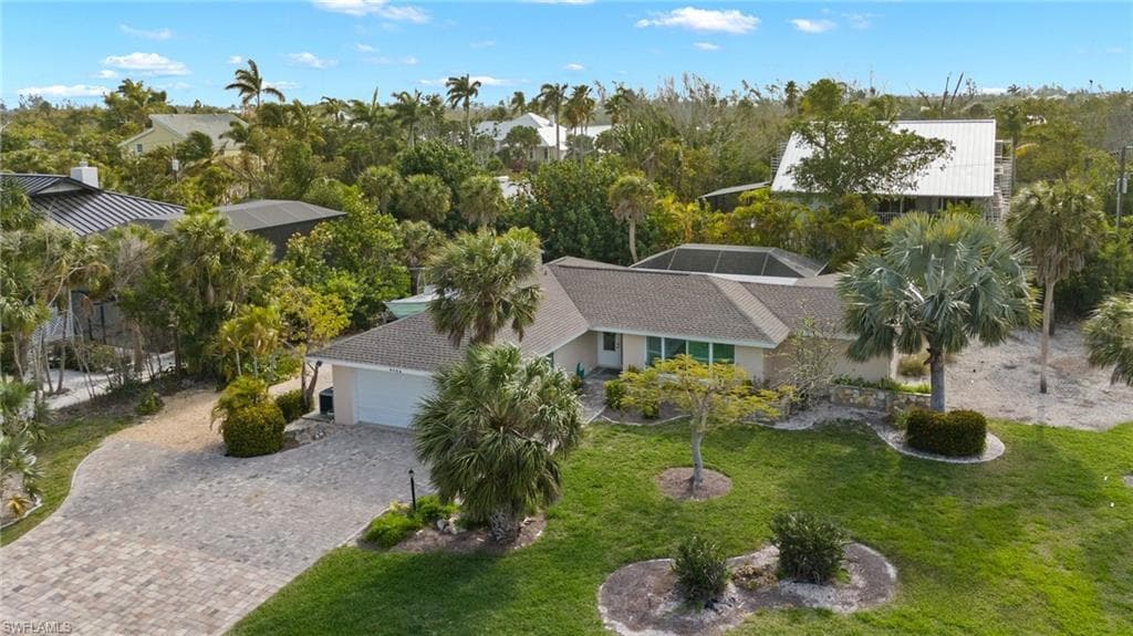 9428 Moonlight DR SANIBEL, FL 33957