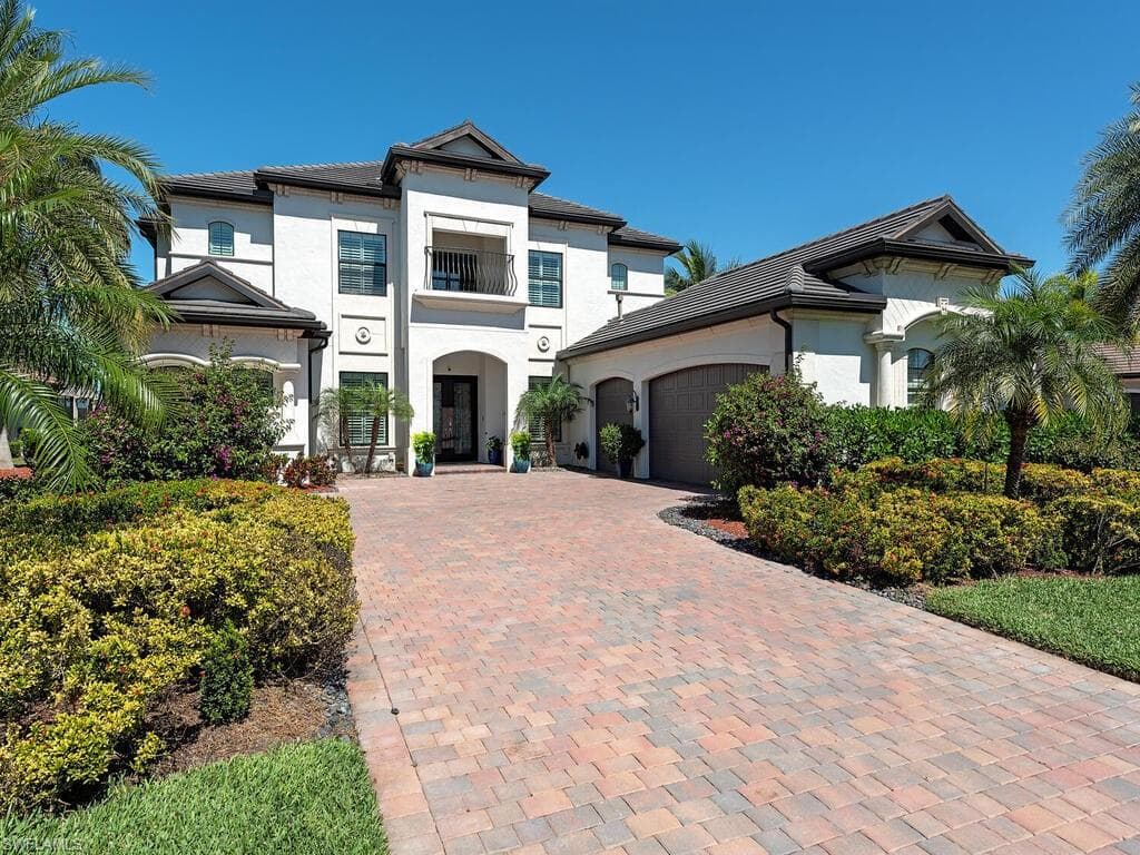 9910 Corso Bello DR NAPLES, FL 34113