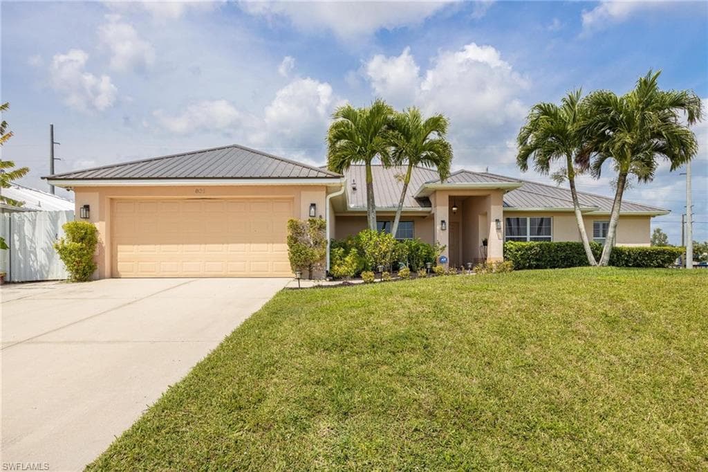 831 NE 23rd TER CAPE CORAL, FL 33909
