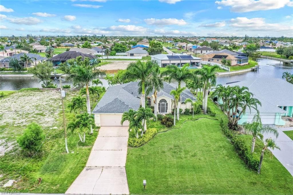 837 SW 37th ST CAPE CORAL, FL 33914