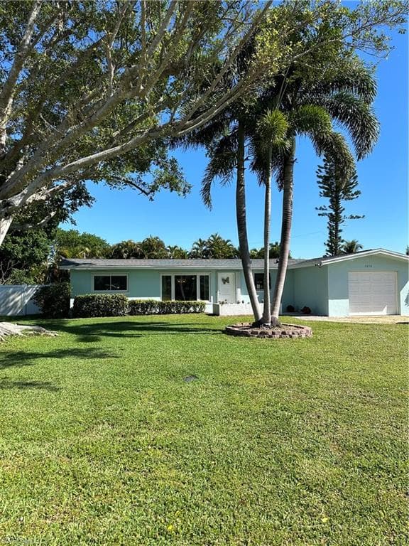1650 Harvard CT FORT MYERS, FL 33901
