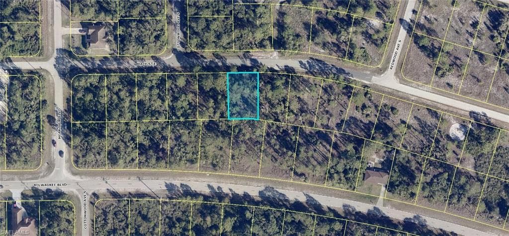 922 Macy ST E LEHIGH ACRES, FL 33974