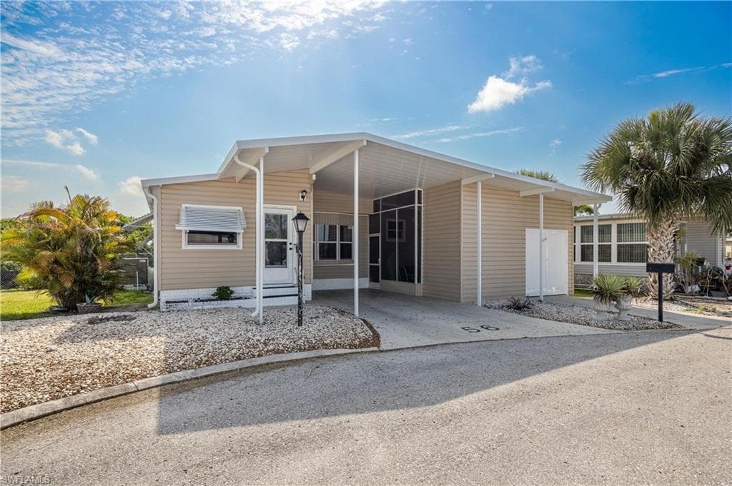 56 Snead DR NORTH FORT MYERS, FL 33903