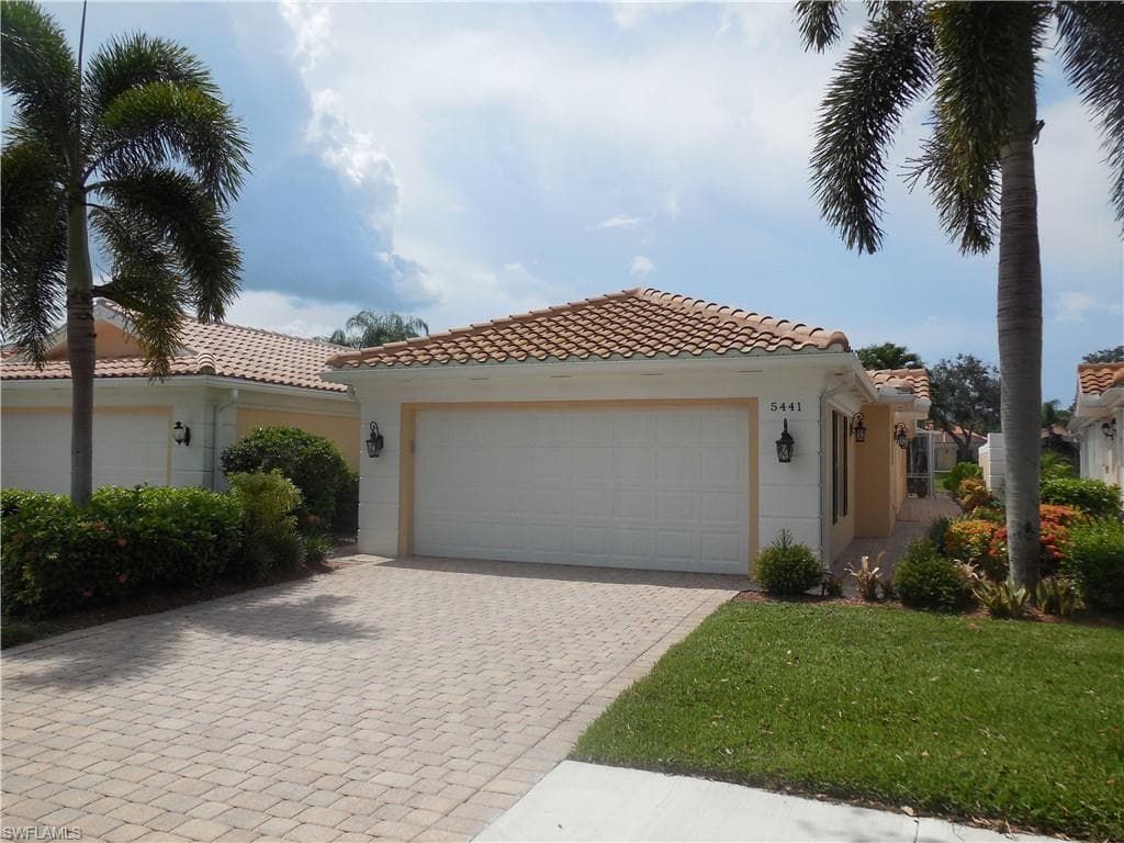 5441 Guadeloupe WAY NAPLES, FL 34119