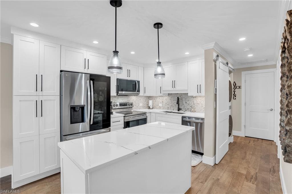 1595 Curlew AVE 3-2 NAPLES, FL 34102
