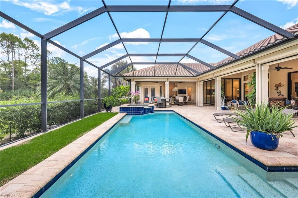 9243 Marble Stone DR NAPLES, FL 34120