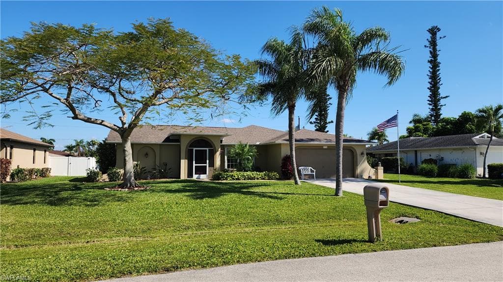 1715 SE 20th LN CAPE CORAL, FL 33990