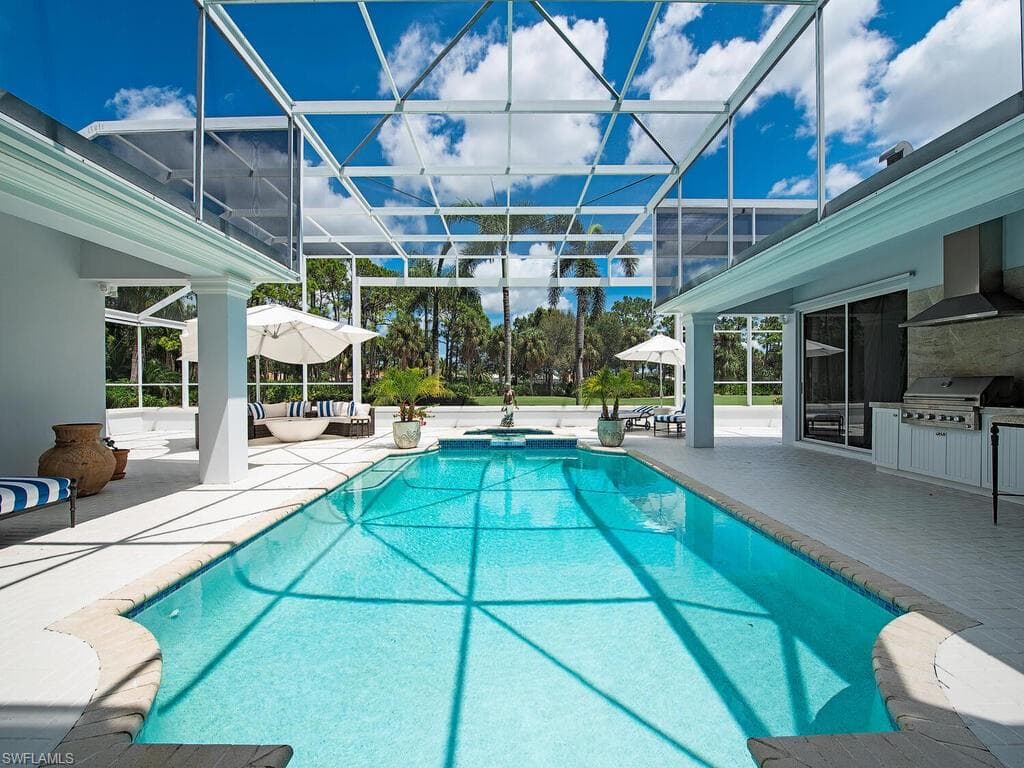720 Saint Georges CT NAPLES, FL 34110