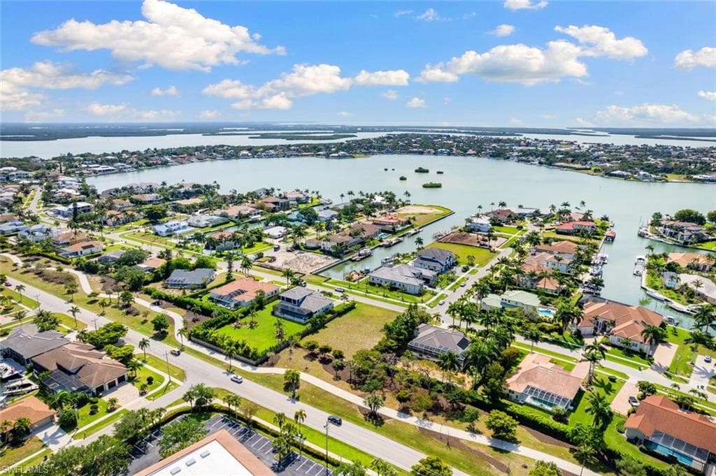1472 Collingswood AVE MARCO ISLAND, FL 34145