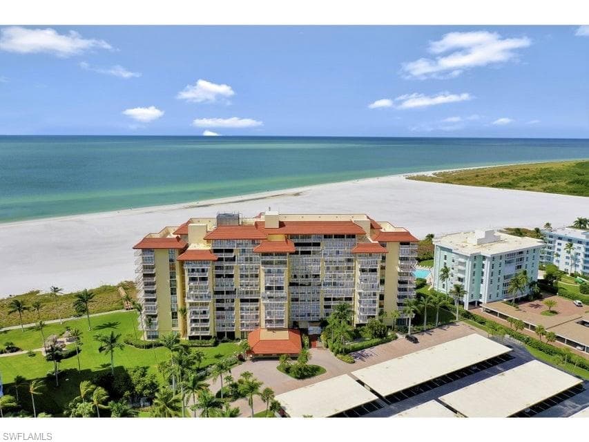 180 Seaview CT 410 MARCO ISLAND, FL 34145