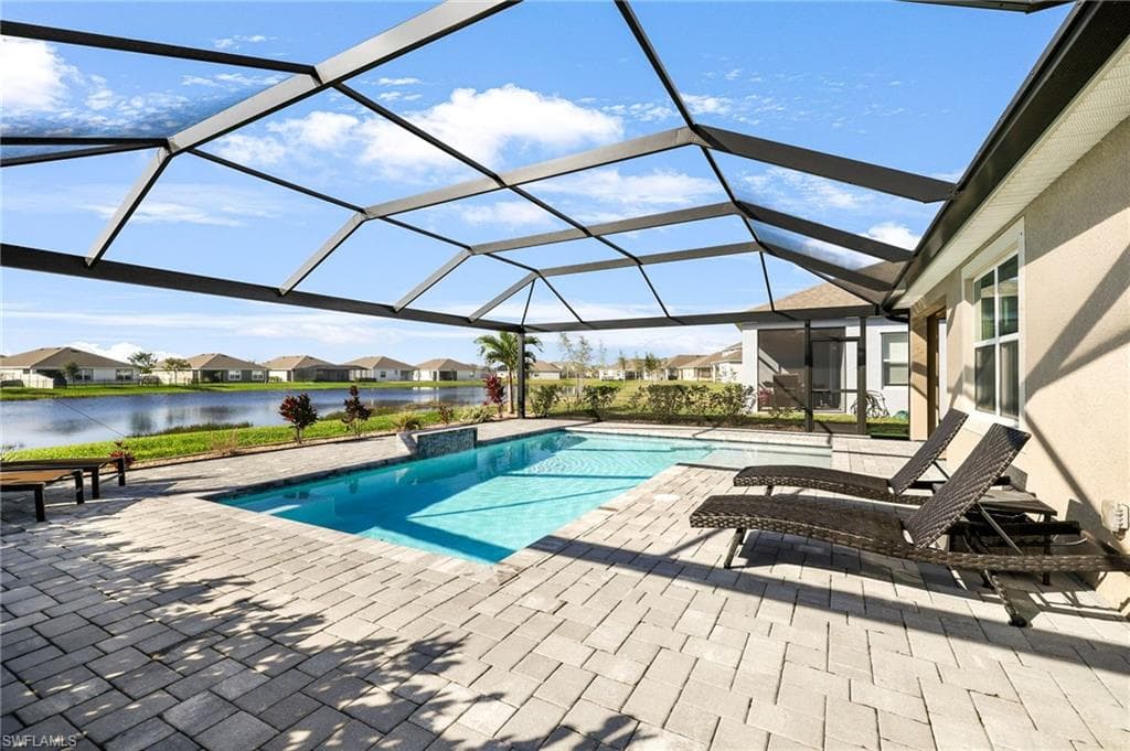 8915 Cascade Price CIR NORTH FORT MYERS, FL 33917