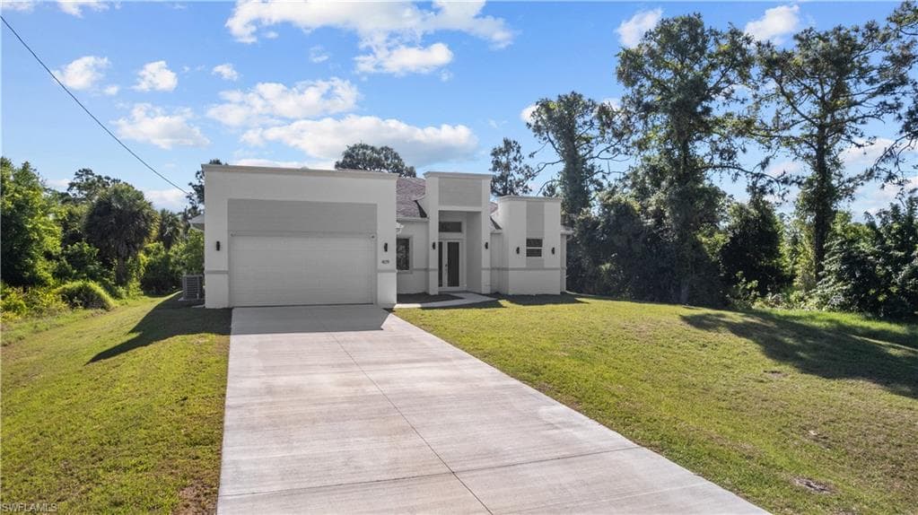 409 Columbus BLVD S LEHIGH ACRES, FL 33974