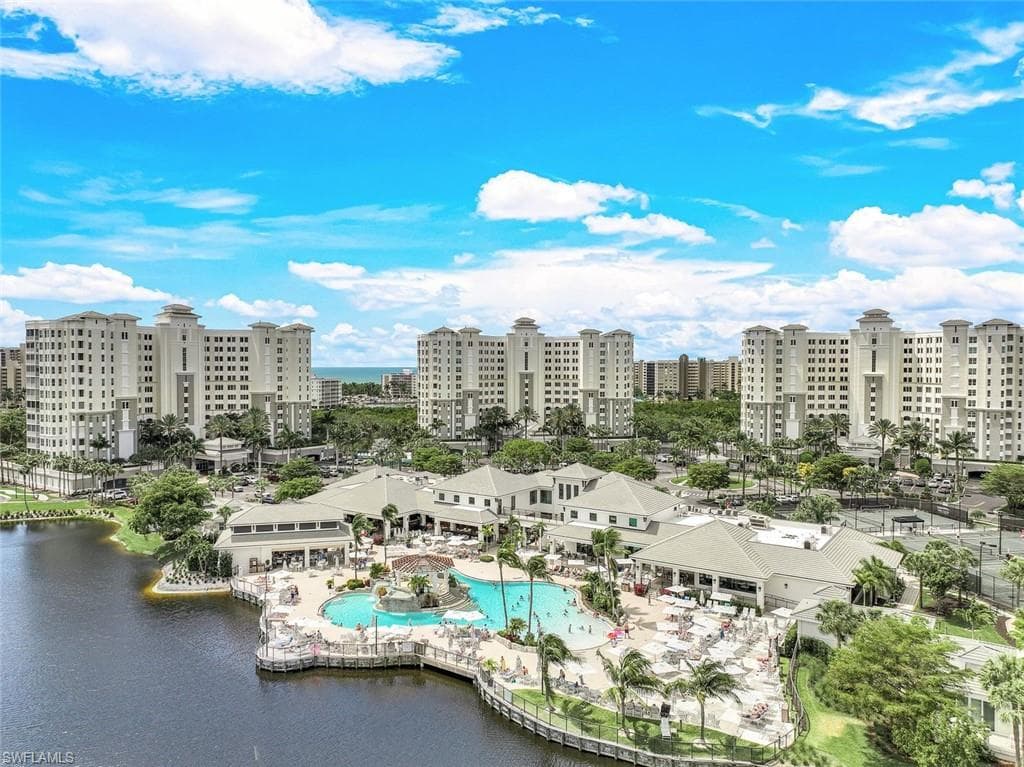 300 Dunes BLVD 1101 NAPLES, FL 34110