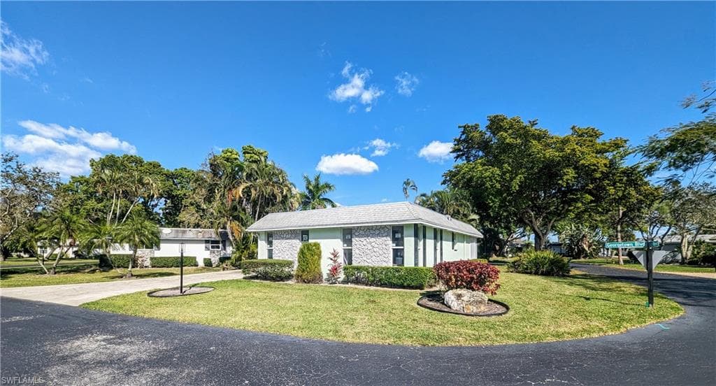 200 Georgetown BLVD 2-30 NAPLES, FL 34112