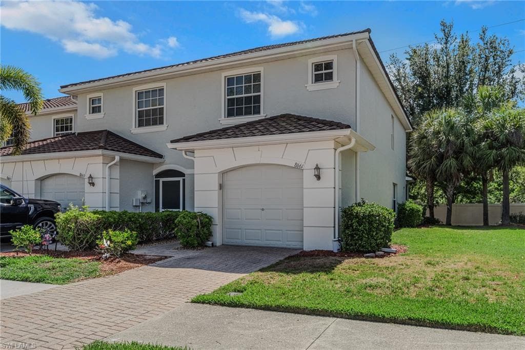8661 Athena CT LEHIGH ACRES, FL 33971